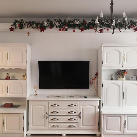 Apartament De Lux White&Red Σουκεάβα Εξωτερικό φωτογραφία